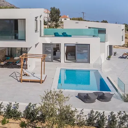 빌라 Oikos Boutique Residences Private Estate Plateies