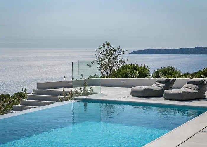 Vilă Oikos Boutique Residences Private Estate Plateies