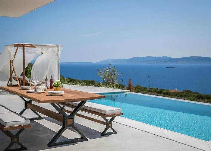 Oikos Boutique Residences Private Estate Vilă Plateies