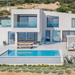 Oikos Boutique Residences Private Estate Βίλα Πλατείες