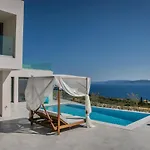Oikos Boutique Residences Private Estate Πλατείες