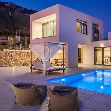 ヴィラ Oikos Boutique Residences Private Estate