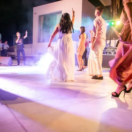 Oikos Boutique Residences Private Estate Βίλα