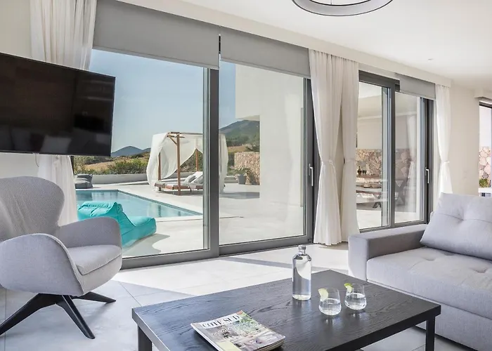 Oikos Boutique Residences Private Estate *