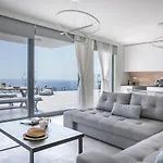 Oikos Boutique Residences Private Estate Villa *