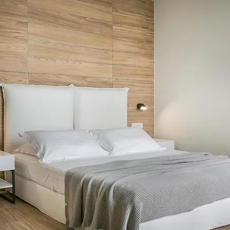 Oikos Boutique Residences Plateies
