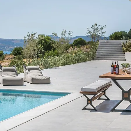 Oikos Boutique Residences Private Estate וילה Plateies