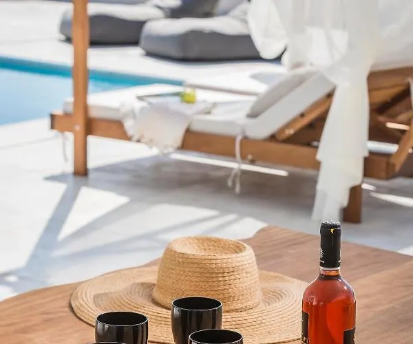 Oikos Boutique Residences Private Estate فيلة