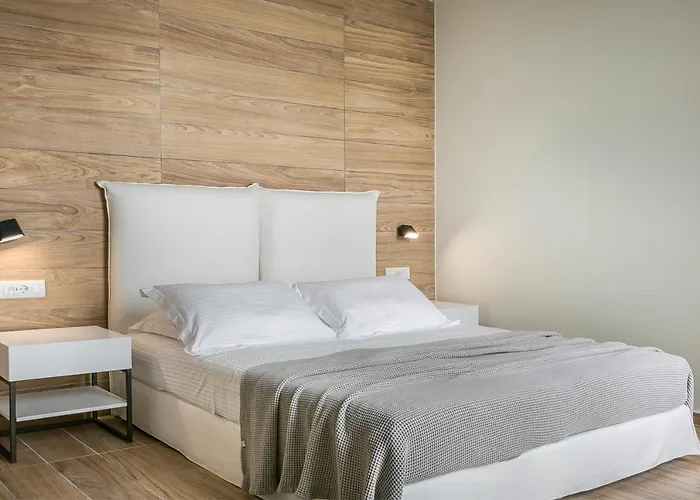 Oikos Boutique Residences Private Estate Plateies