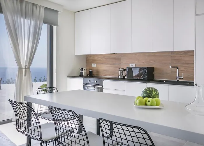 Oikos Boutique Residences Private Estate Plateies